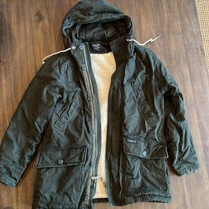 Abercrombie & Fitch Men’s Army Green Sherpa Parka Size M, hood, fitted cuffs